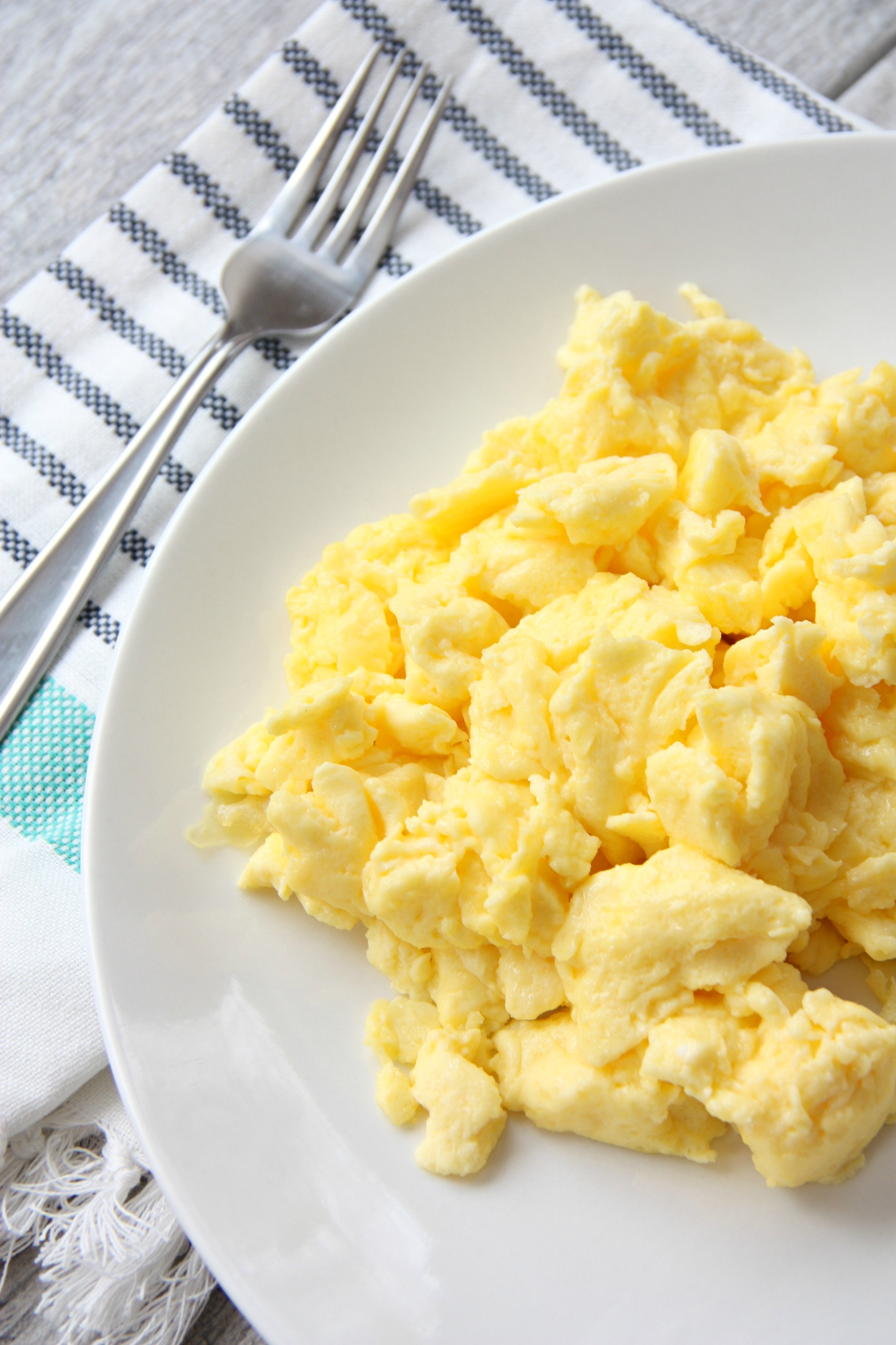 How to make perfect, fluffy scrambled eggs - My Mommy Style