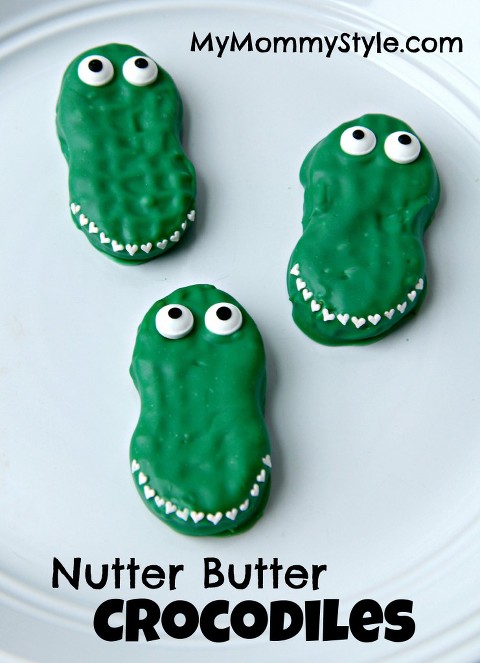 crocodile nutter butter valentine treats