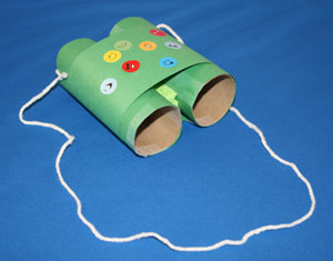 recycled art project of toilet paper roll binoculars