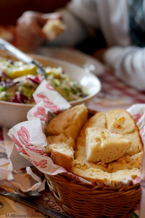 Buca Di Peppo, 4 for 40, family restaurant, mymommystyle.com, bread and salad