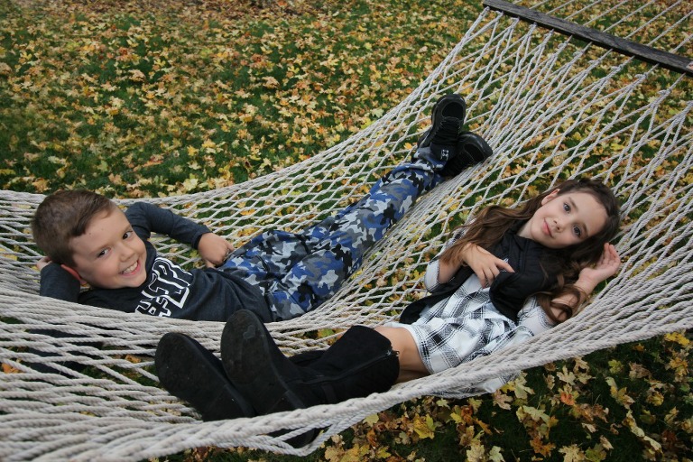 fabkids-fall-fashion-mymommmystyle-hammock