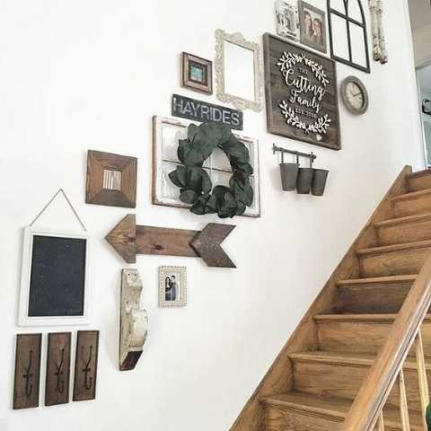 17 Staircase Gallery Wall Ideas - My Mommy Style