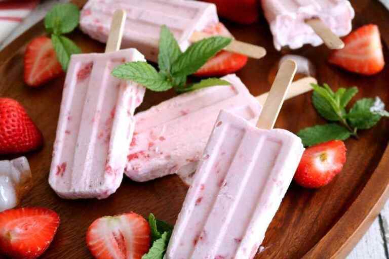 Strawberries and cream homemade popsicle