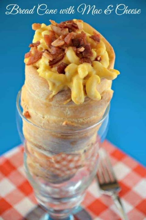 Mac and Cheese Bread Cones