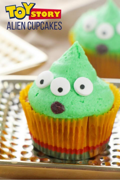 toy story alien cupcake