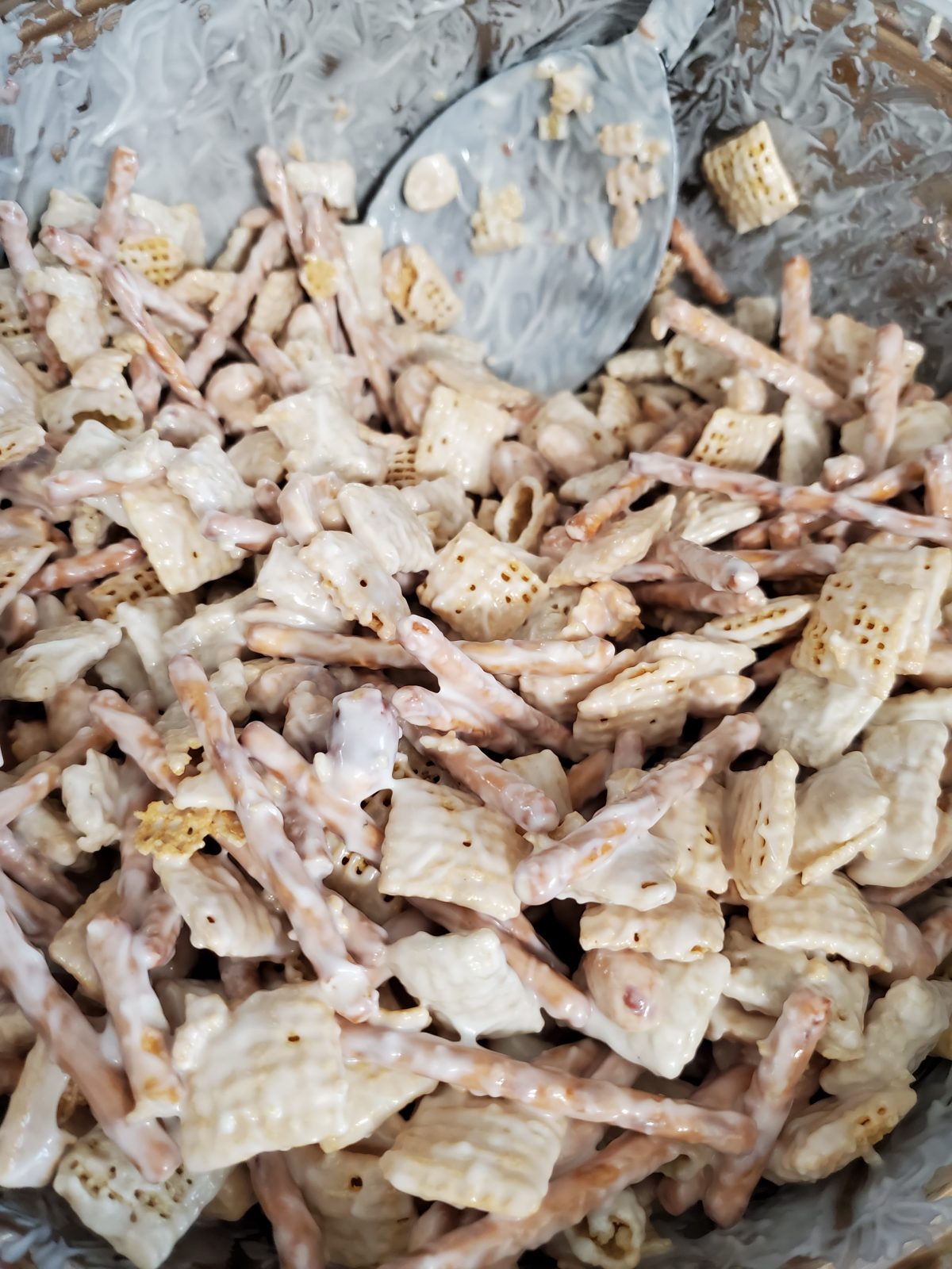 white chocolate chex mix