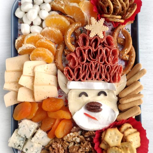 christmas reindeer charcuterie board