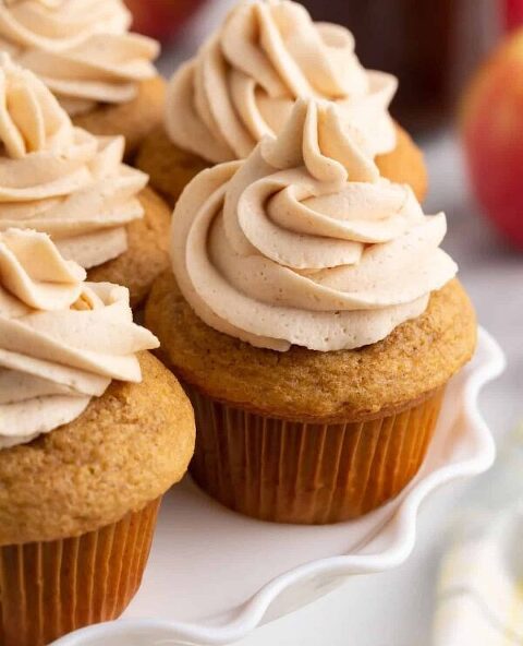 Roundup Image for Apple Dessert Recipes 