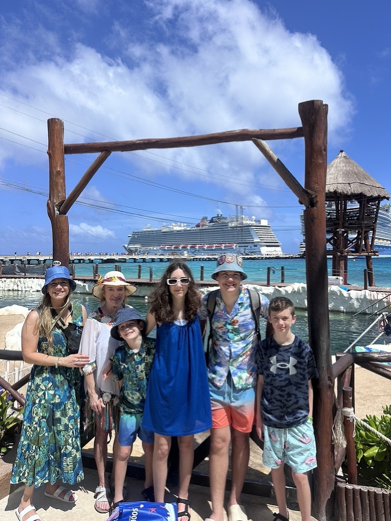 Give Mom the ultimate gift: a relaxing, memorable cruise vacation. Discover tips for planning, packing, surprising her, and creating stress-free family memories.